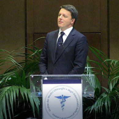 Renzi ai medici siciliani: “Basta con la vecchia politica!” E assicura stabilizzazione, assunzioni ma soprattutto condivisione delle scelte.