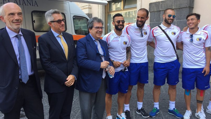 Bianco, Basile ed il Catania calcio donano sangue