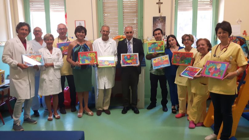 Artista dona sue opere all’ospedale di Siracusa