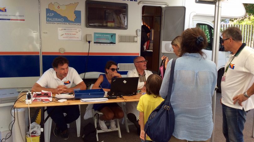 Palermo, successo dell’ambulatorio vaccinale itinerante