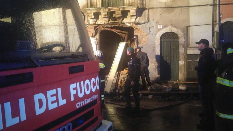 Bollettino medico dei due Vigili del Fuoco ricoverati al “Garibaldi”