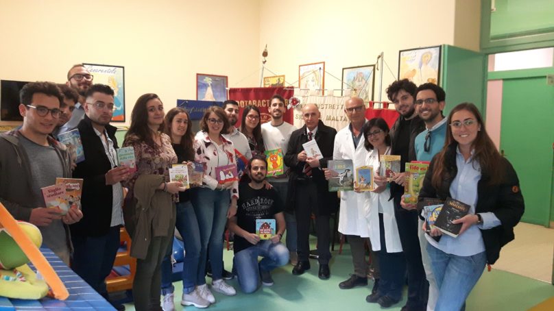 Rotaract dona libri alla Pediatria dell’Ospedale di Siracusa