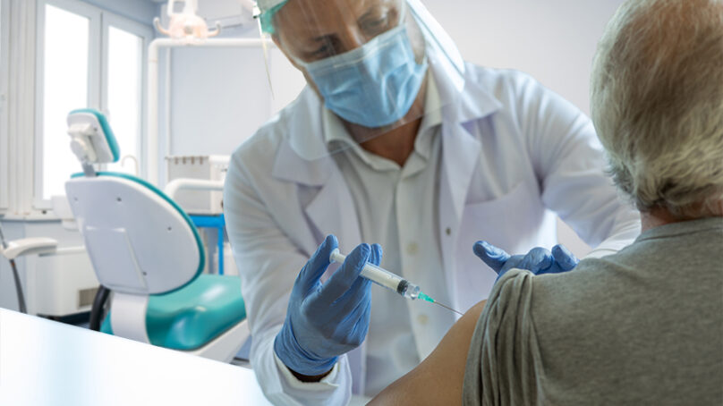 Odontoiatri potranno vaccinare, accordo Regione-Coordinamento Albi regionali